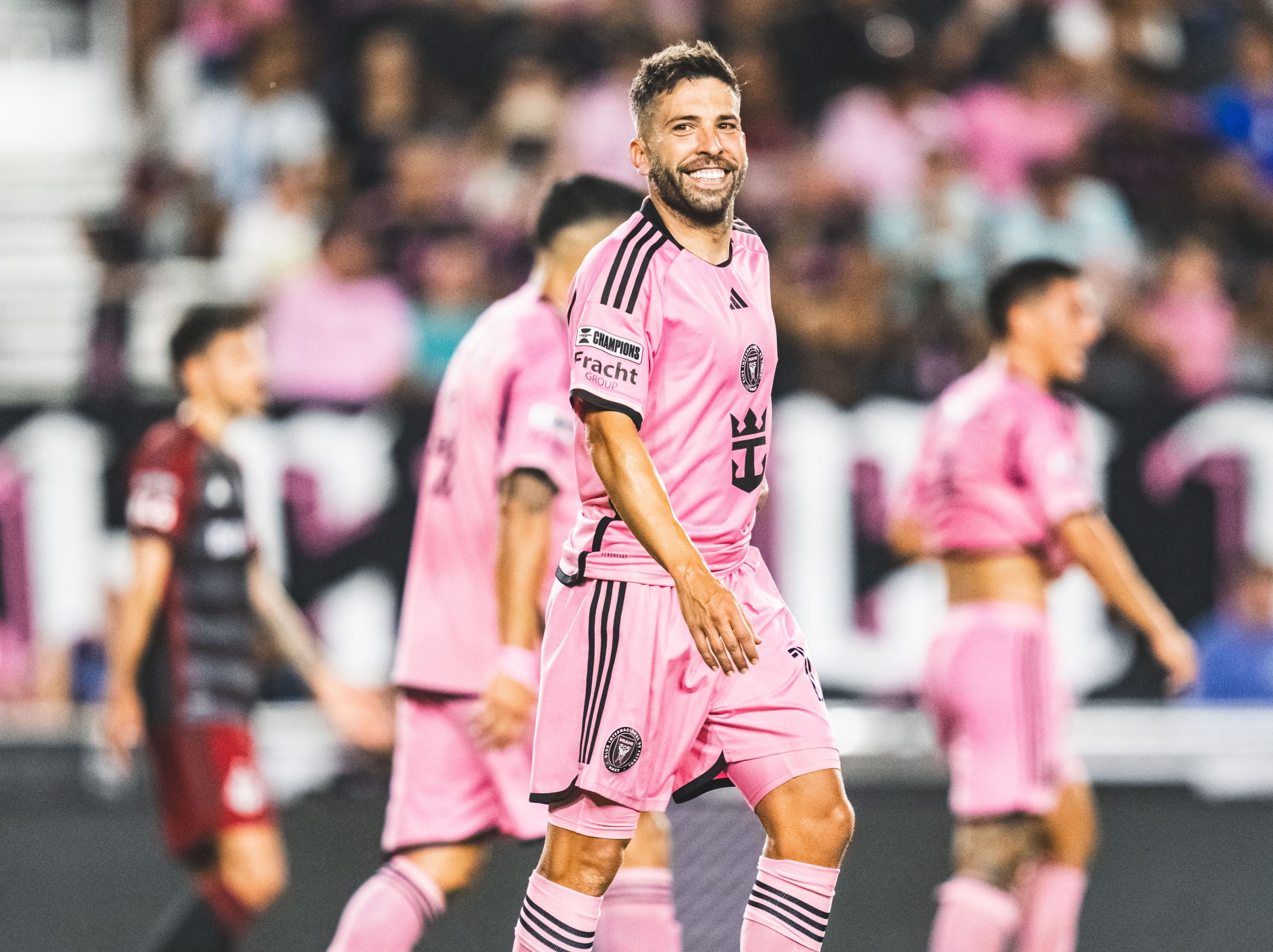 Around the country: Jordi Alba's four assists, Caden Clark trade, U.S ...