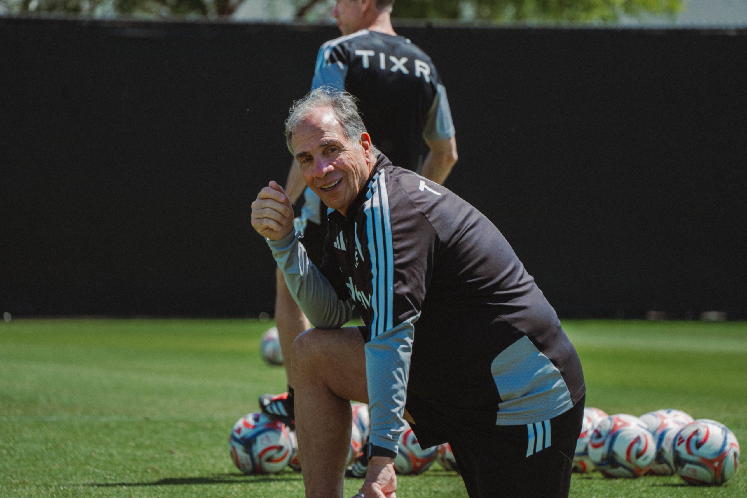Bruce Arena signs contract extension with Earthquakes